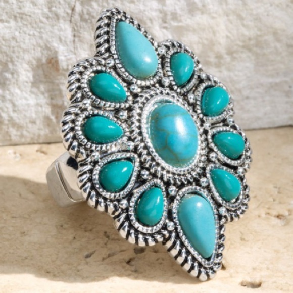Western Concho Navajo Style Statement Ring - Picture 5 of 5
